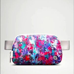 Lululemon flower glide everywhere bad - NWT